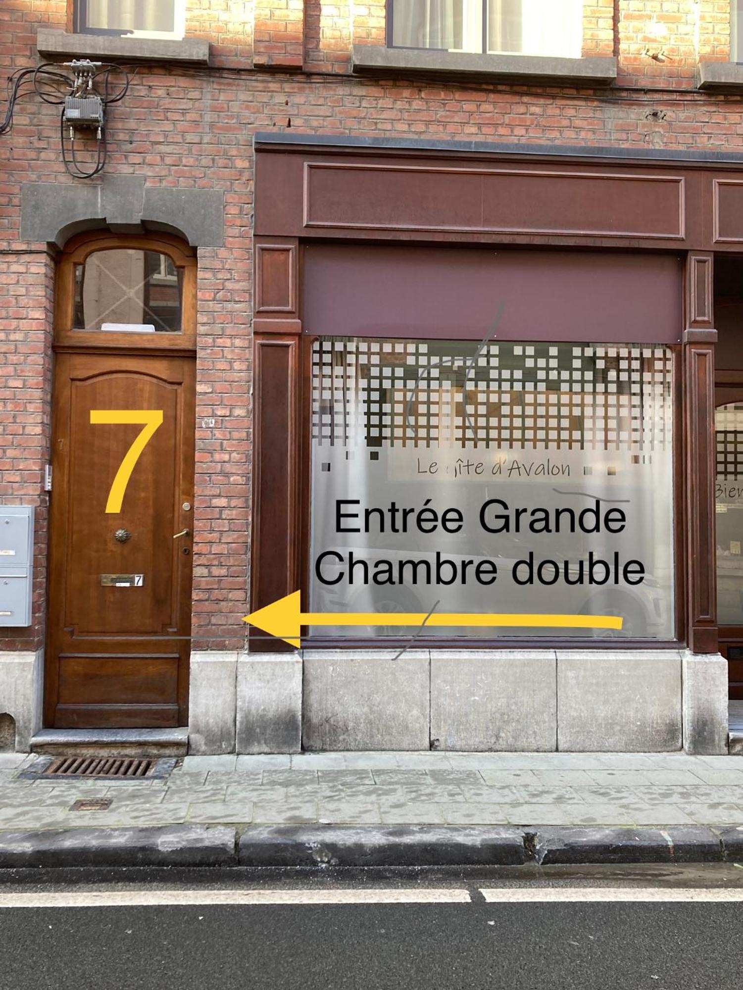 Gite D'Avalon Chambre 7 Dinant Eksteriør billede